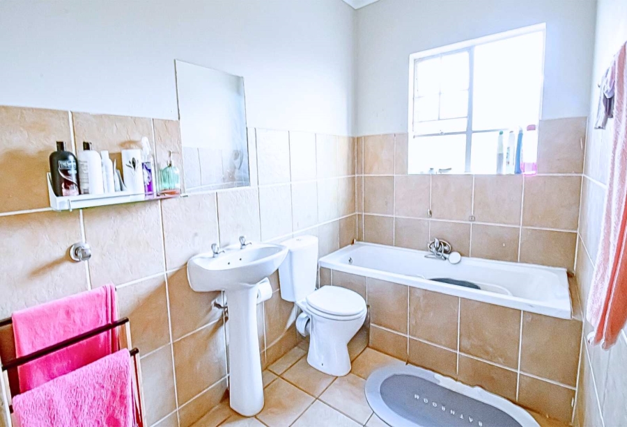 3 Bedroom Property for Sale in Annlin-wes Gauteng