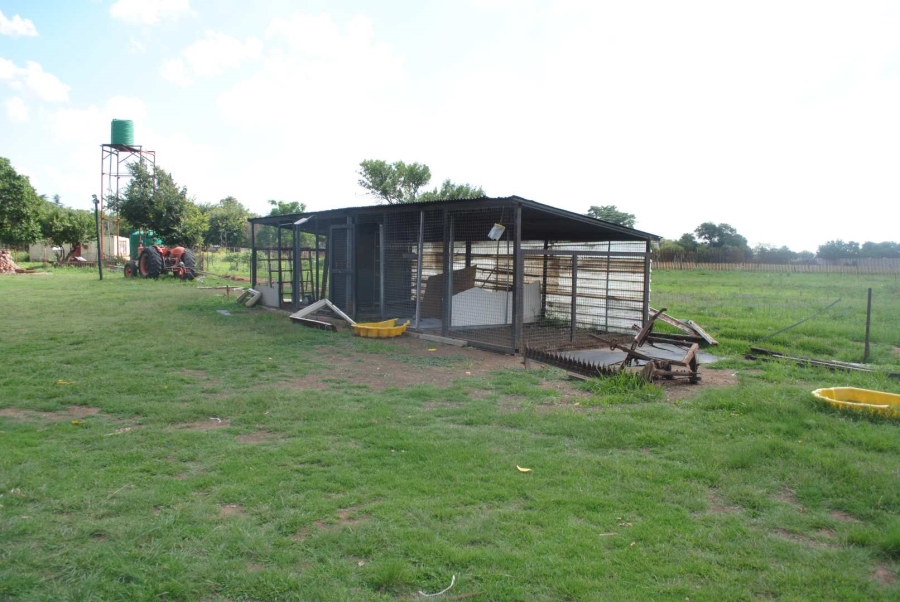 4 Bedroom Property for Sale in Buyscelia Gauteng