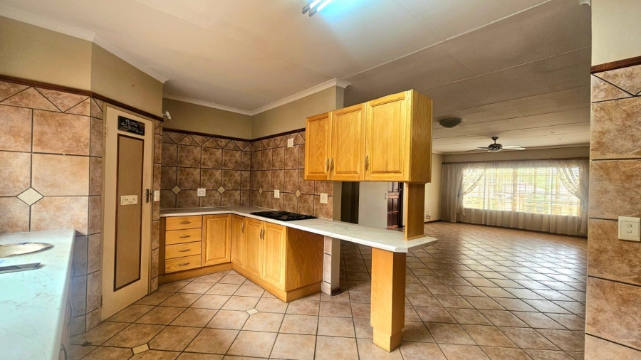 2 Bedroom Property for Sale in Faerie Glen Gauteng