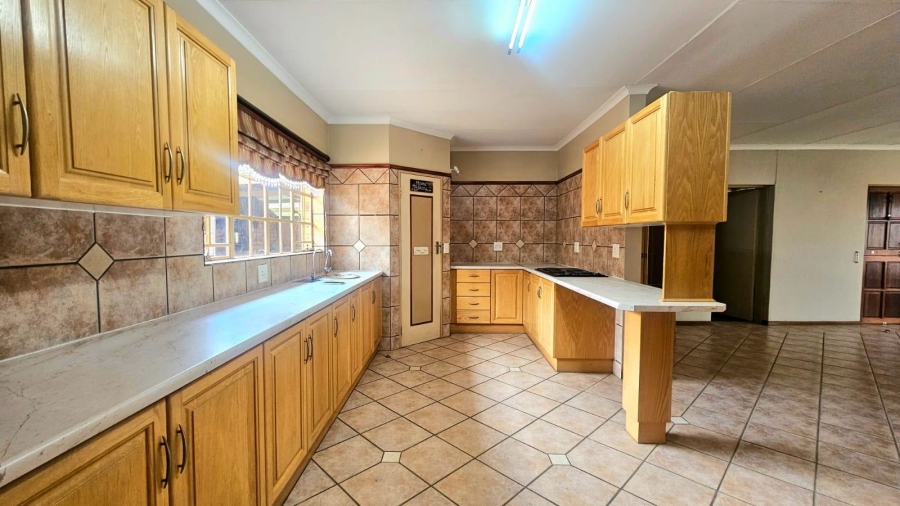 2 Bedroom Property for Sale in Faerie Glen Gauteng
