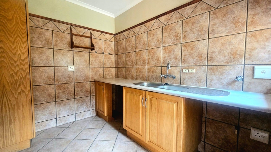 2 Bedroom Property for Sale in Faerie Glen Gauteng