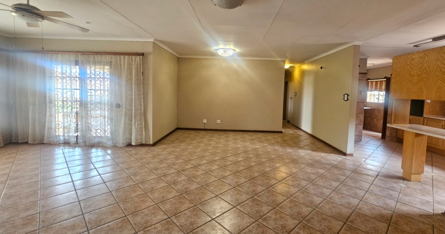 2 Bedroom Property for Sale in Faerie Glen Gauteng