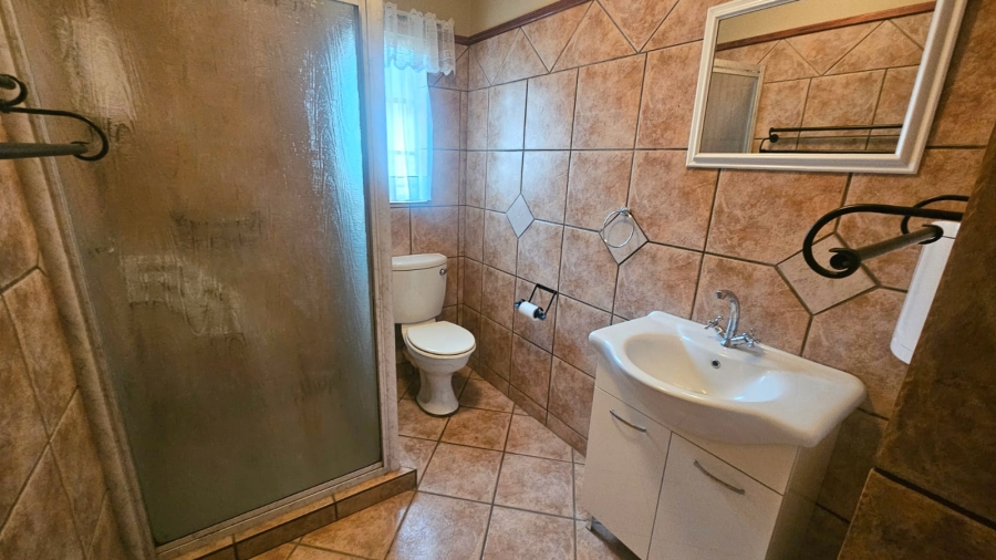 2 Bedroom Property for Sale in Faerie Glen Gauteng