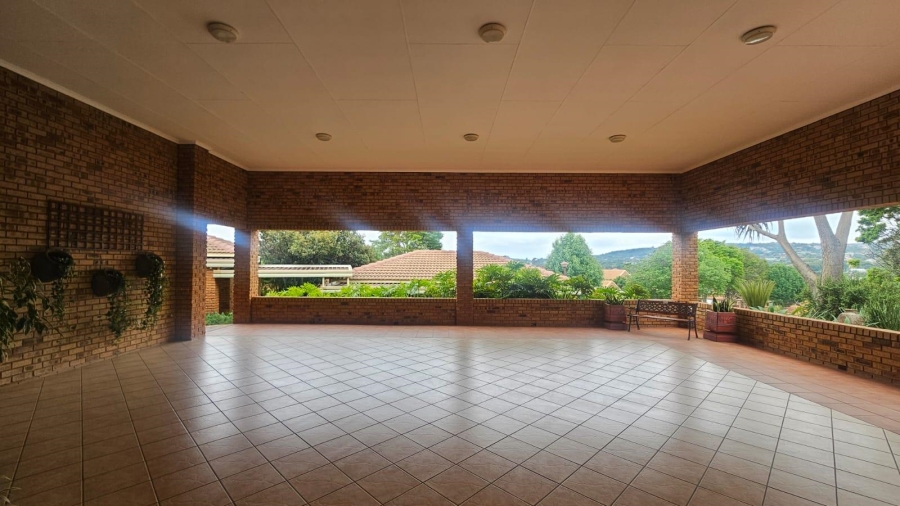 2 Bedroom Property for Sale in Faerie Glen Gauteng