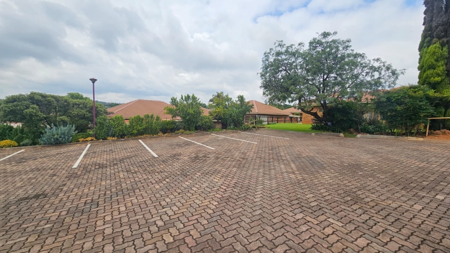 2 Bedroom Property for Sale in Faerie Glen Gauteng