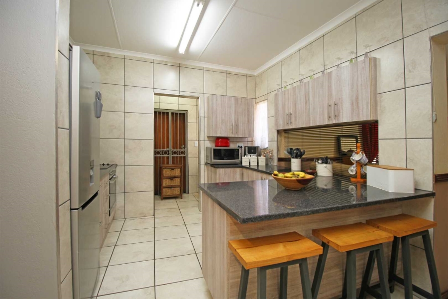 3 Bedroom Property for Sale in Eike Park Gauteng