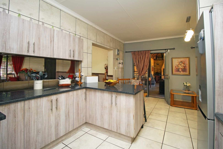 3 Bedroom Property for Sale in Eike Park Gauteng
