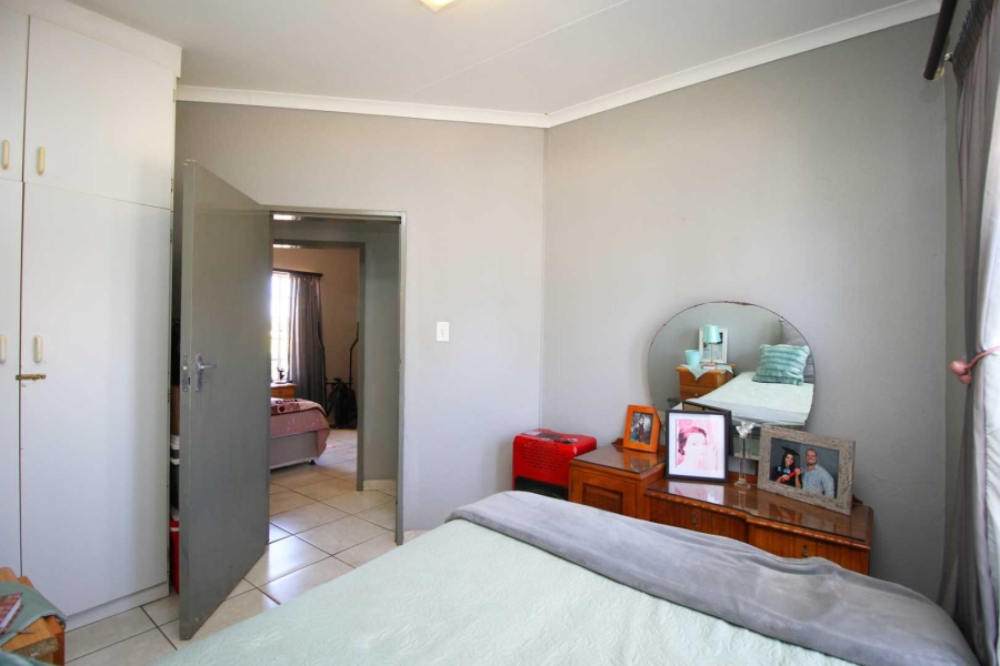 3 Bedroom Property for Sale in Eike Park Gauteng