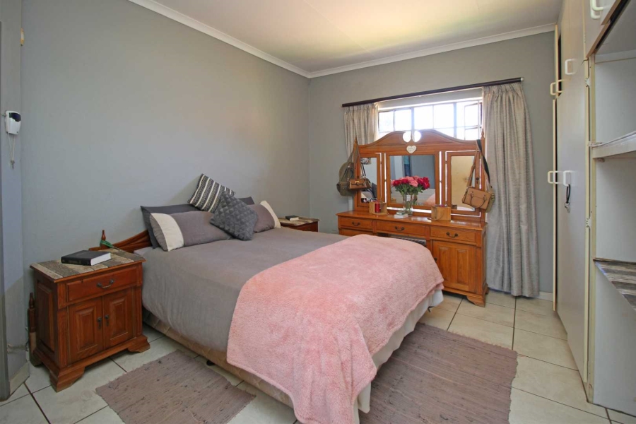 3 Bedroom Property for Sale in Eike Park Gauteng