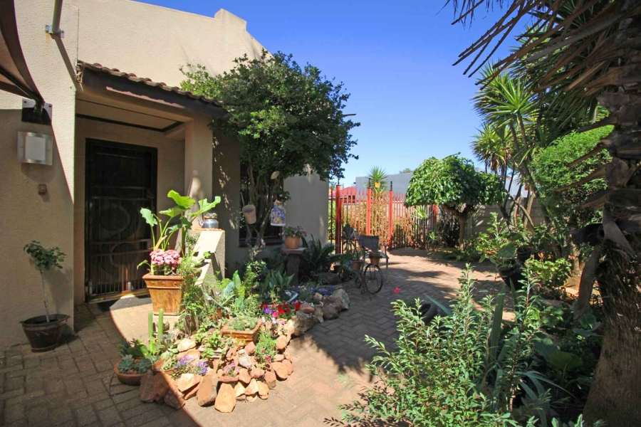 3 Bedroom Property for Sale in Eike Park Gauteng