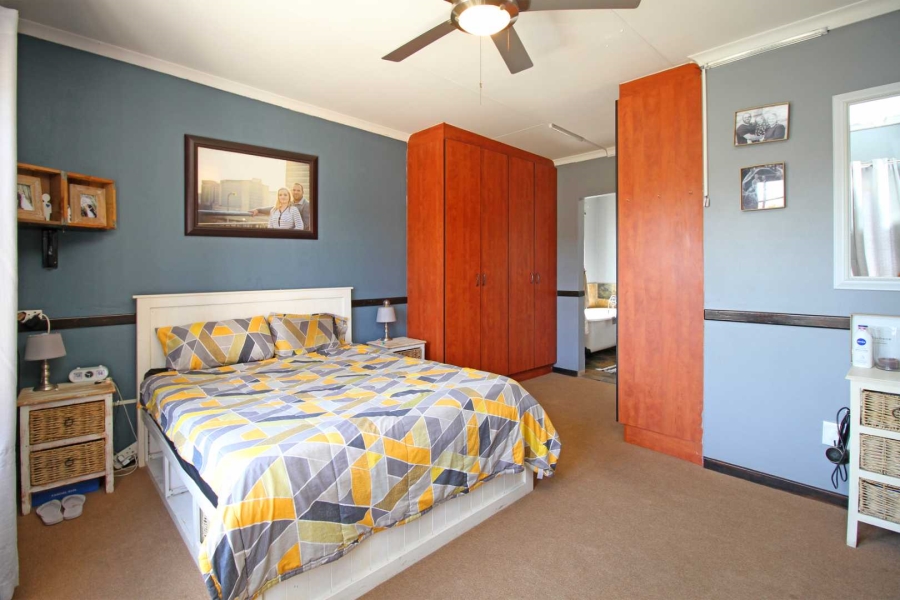 3 Bedroom Property for Sale in Eike Park Gauteng