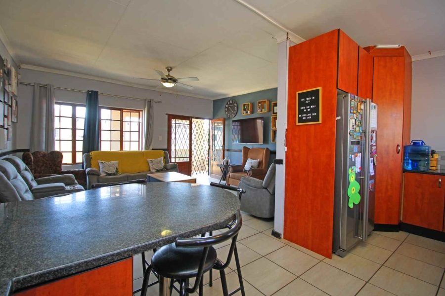 3 Bedroom Property for Sale in Eike Park Gauteng