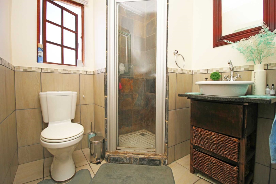 3 Bedroom Property for Sale in Eike Park Gauteng