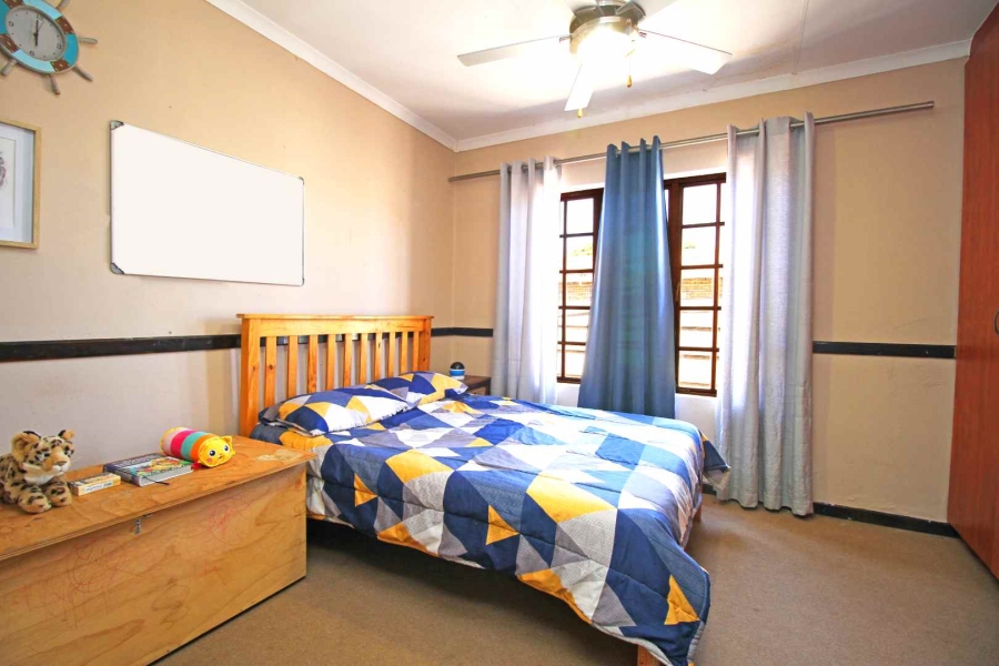 3 Bedroom Property for Sale in Eike Park Gauteng