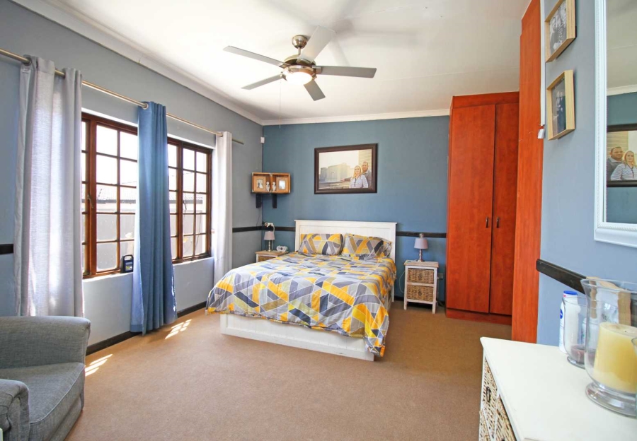 3 Bedroom Property for Sale in Eike Park Gauteng