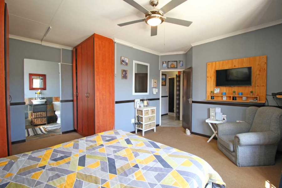 3 Bedroom Property for Sale in Eike Park Gauteng