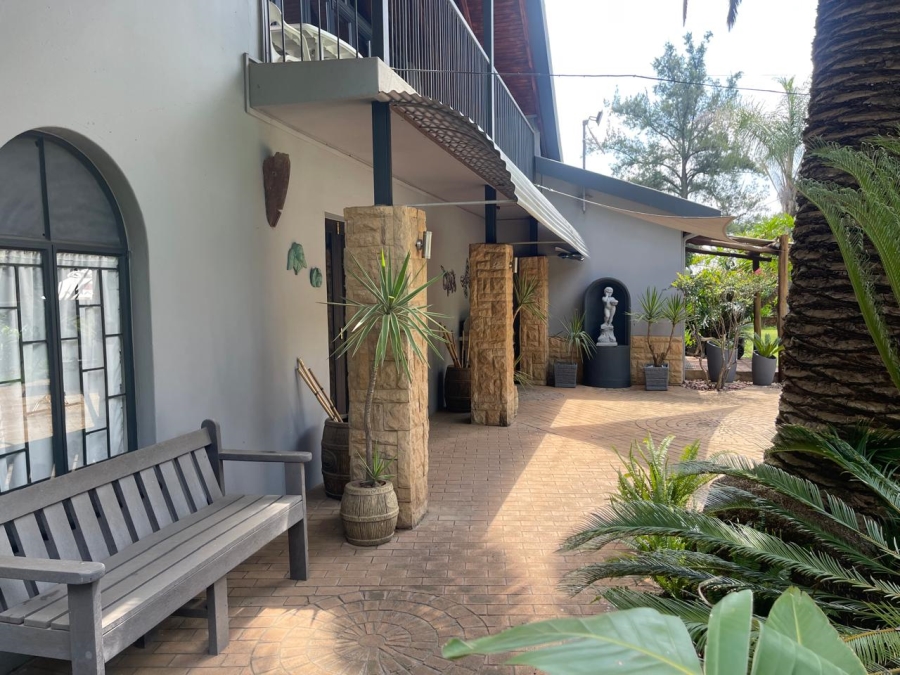 4 Bedroom Property for Sale in Donkerhoek AH Gauteng