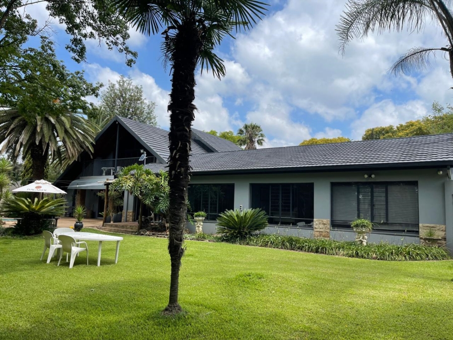 4 Bedroom Property for Sale in Donkerhoek AH Gauteng