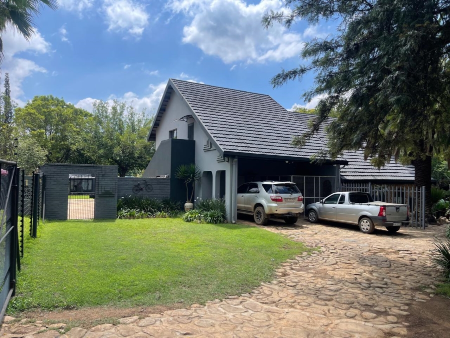 4 Bedroom Property for Sale in Donkerhoek AH Gauteng