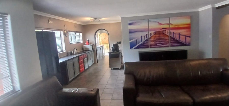 4 Bedroom Property for Sale in Donkerhoek AH Gauteng
