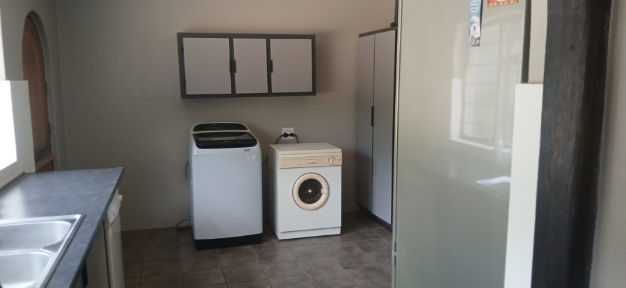 4 Bedroom Property for Sale in Donkerhoek AH Gauteng