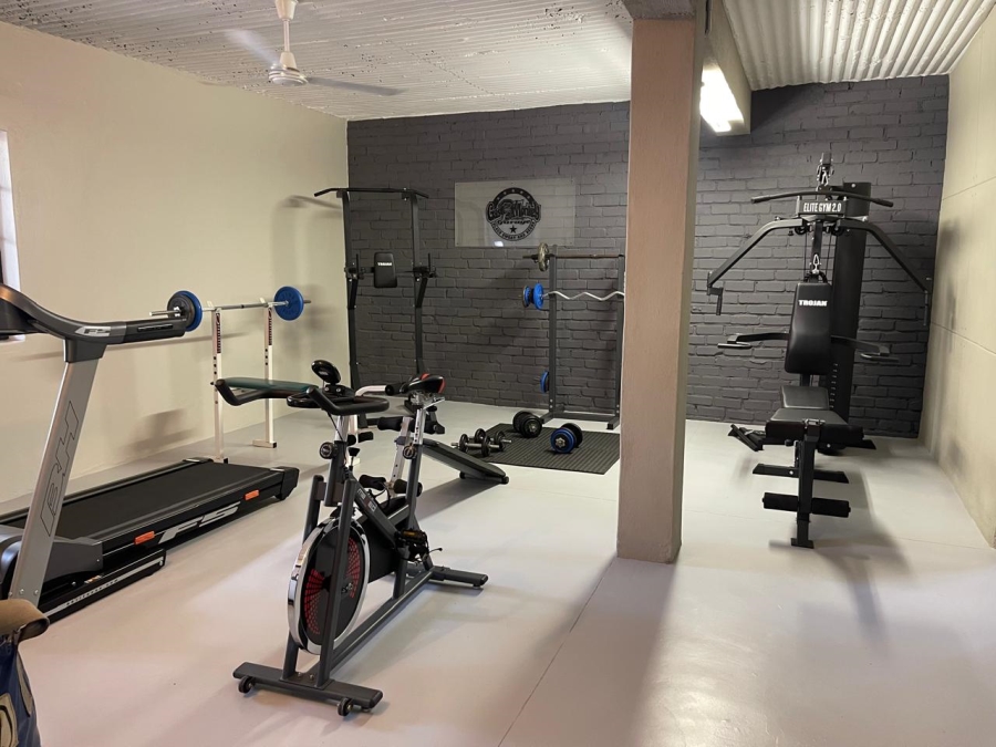 4 Bedroom Property for Sale in Donkerhoek AH Gauteng