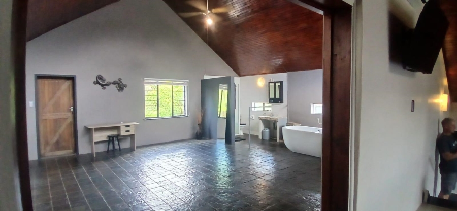 4 Bedroom Property for Sale in Donkerhoek AH Gauteng