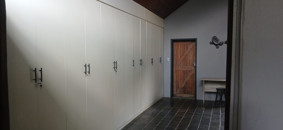 4 Bedroom Property for Sale in Donkerhoek AH Gauteng