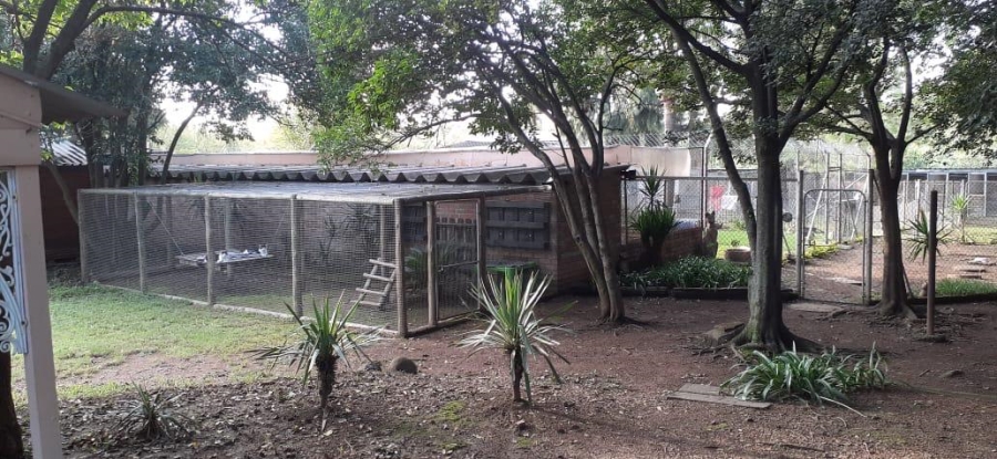 4 Bedroom Property for Sale in Donkerhoek AH Gauteng