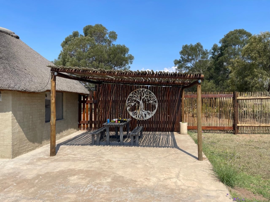 4 Bedroom Property for Sale in Donkerhoek AH Gauteng