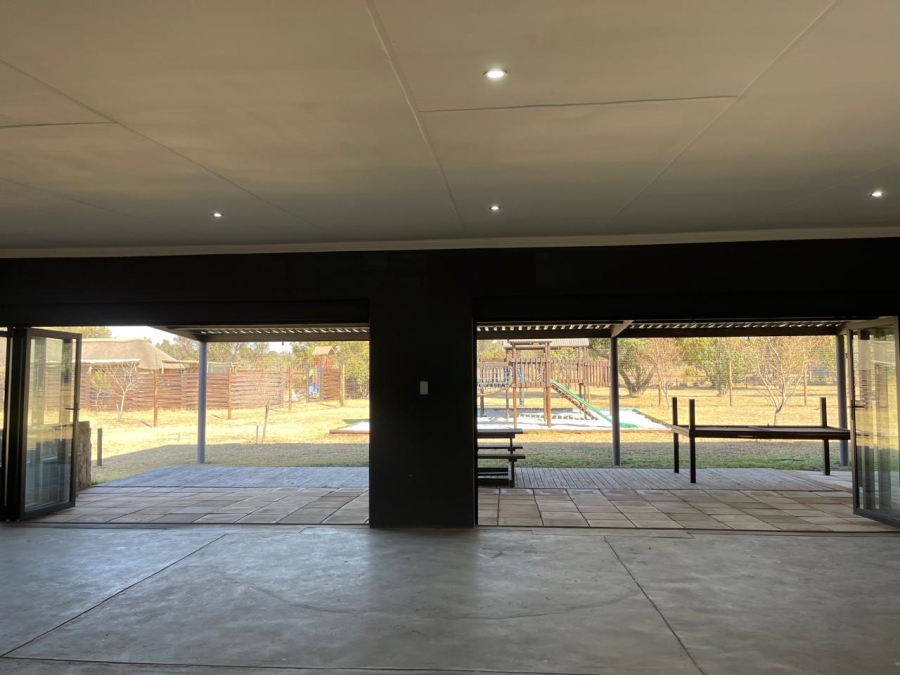 4 Bedroom Property for Sale in Donkerhoek AH Gauteng