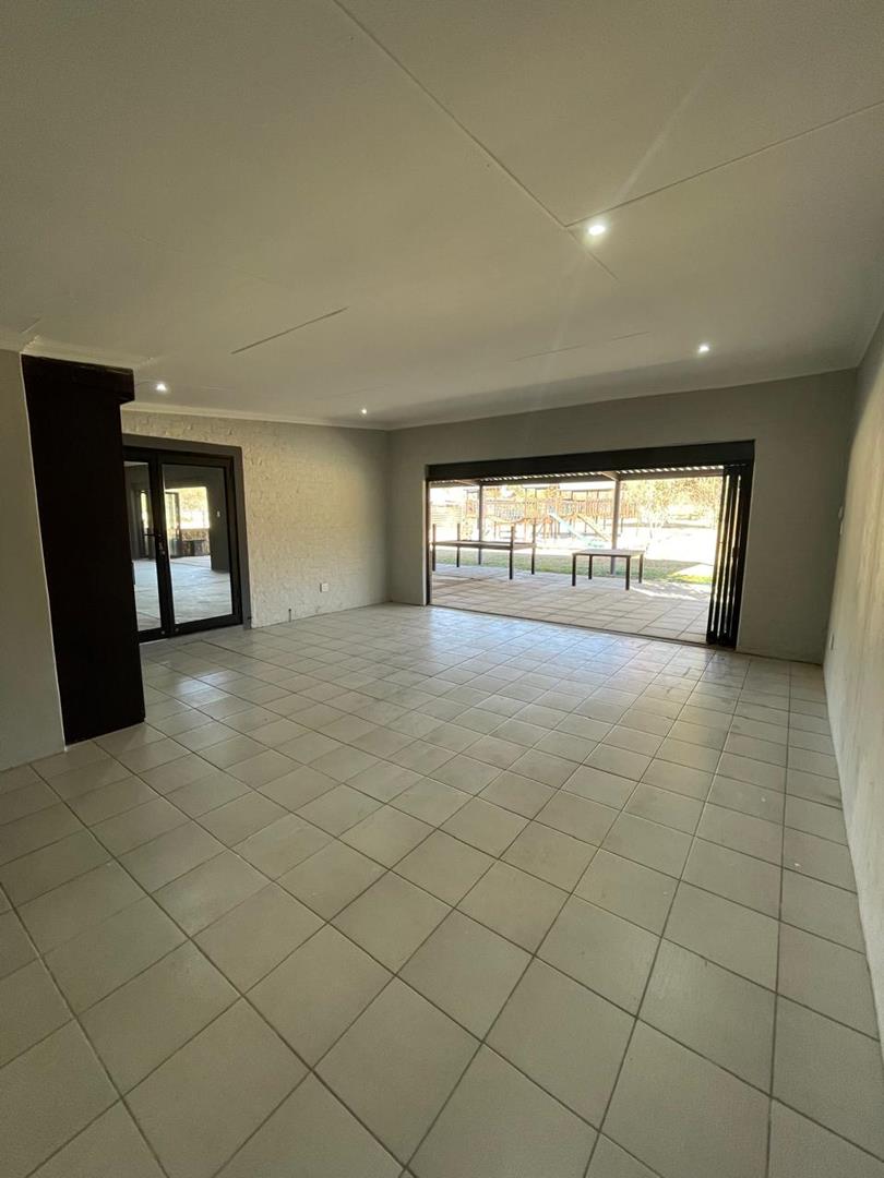 4 Bedroom Property for Sale in Donkerhoek AH Gauteng