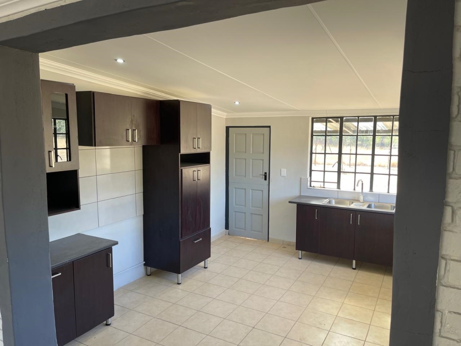 4 Bedroom Property for Sale in Donkerhoek AH Gauteng