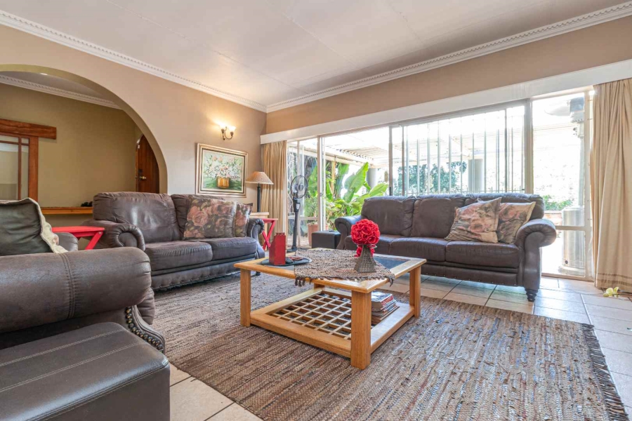 4 Bedroom Property for Sale in Helderkruin Gauteng