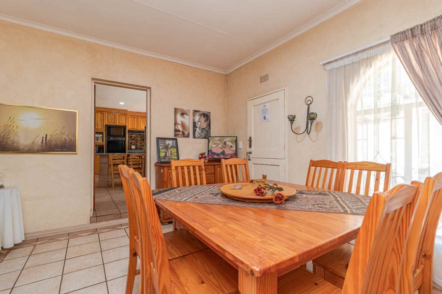 4 Bedroom Property for Sale in Helderkruin Gauteng