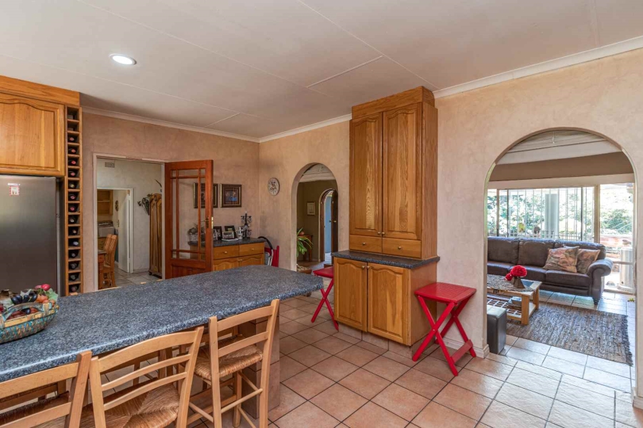 4 Bedroom Property for Sale in Helderkruin Gauteng