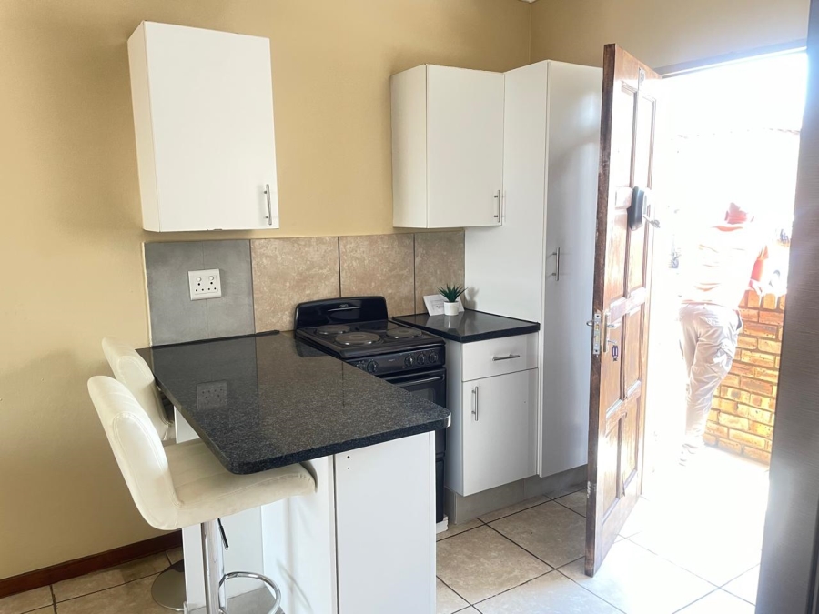 2 Bedroom Property for Sale in Elandspark Gauteng