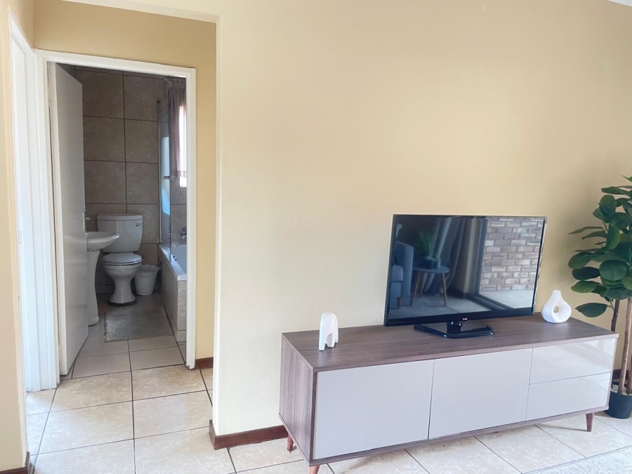 2 Bedroom Property for Sale in Elandspark Gauteng