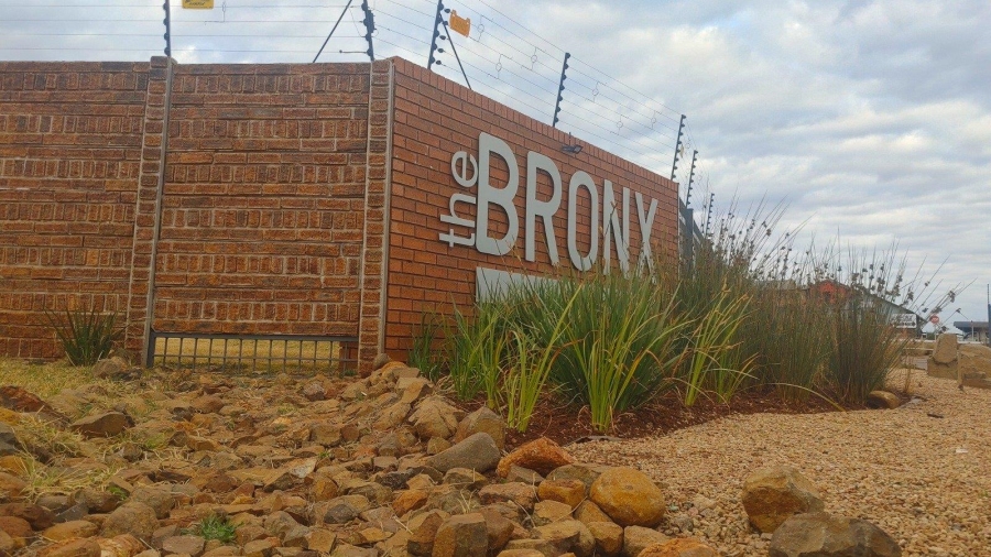 2 Bedroom Property for Sale in Sky City Gauteng