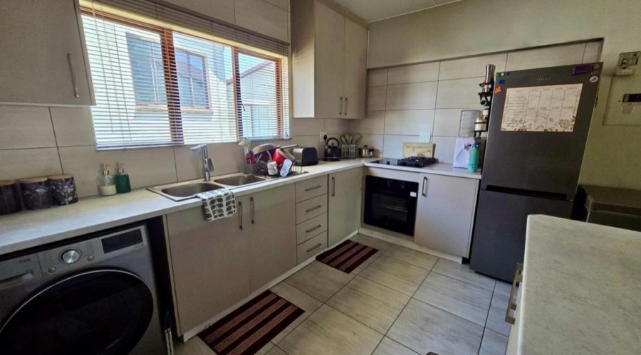2 Bedroom Property for Sale in Winchester Hills Gauteng