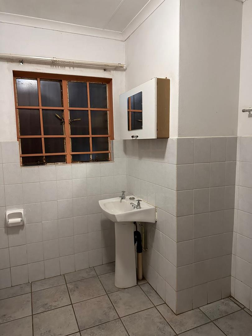 To Let 2 Bedroom Property for Rent in Birch Acres Gauteng