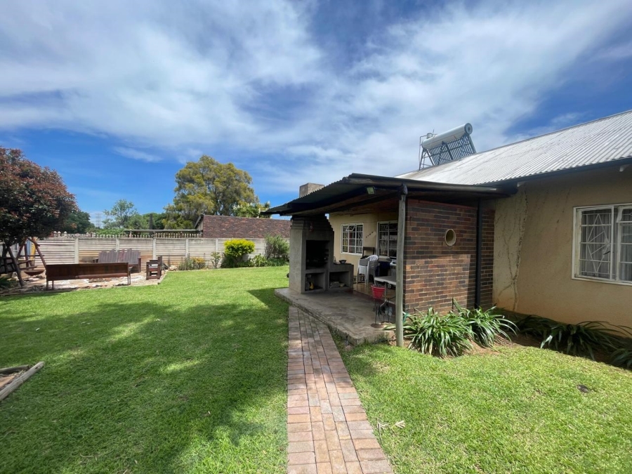 3 Bedroom Property for Sale in Moregloed Gauteng