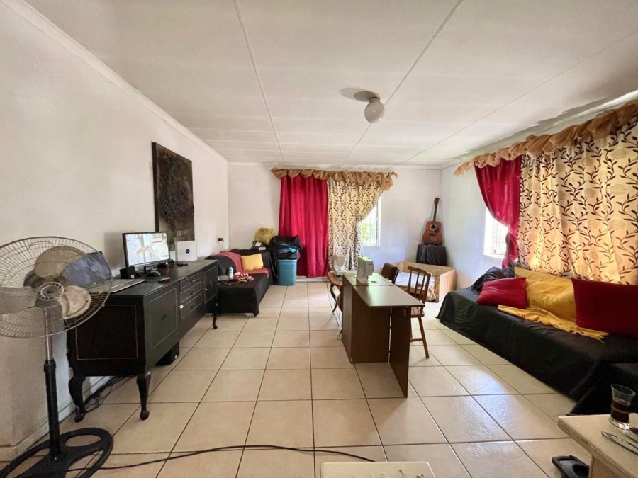 4 Bedroom Property for Sale in Jan Niemand Park Gauteng