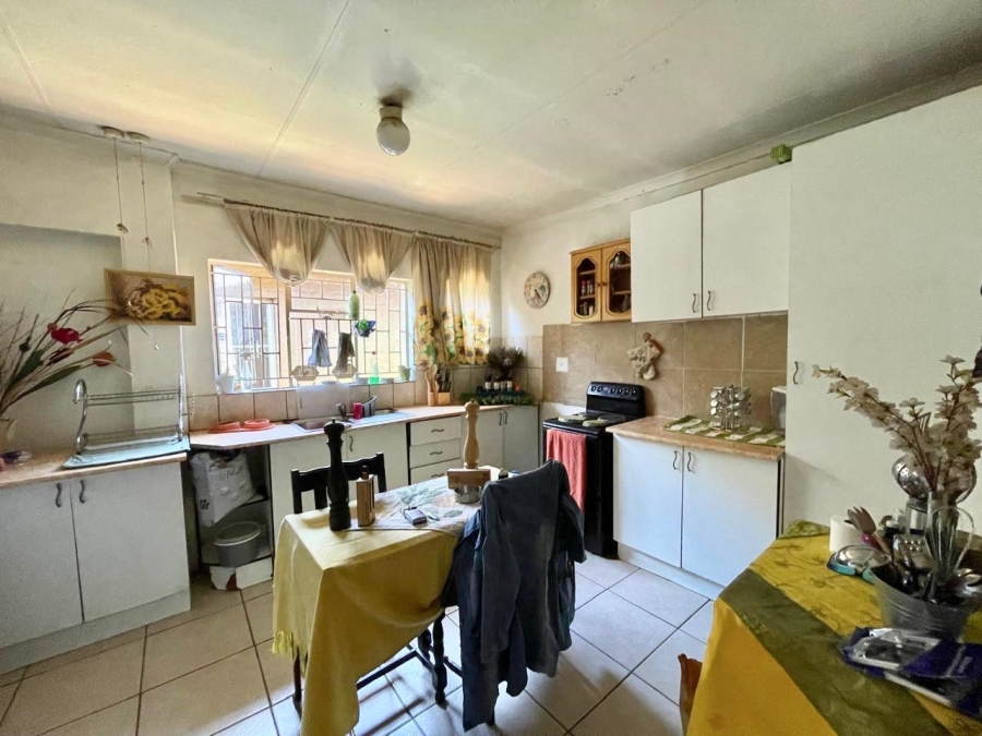 4 Bedroom Property for Sale in Jan Niemand Park Gauteng