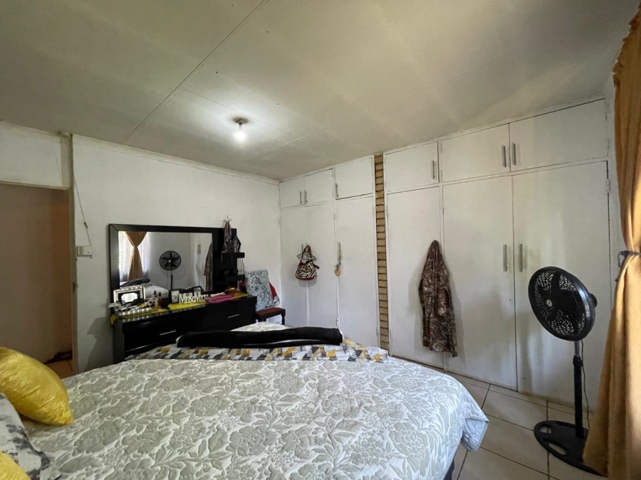 4 Bedroom Property for Sale in Jan Niemand Park Gauteng