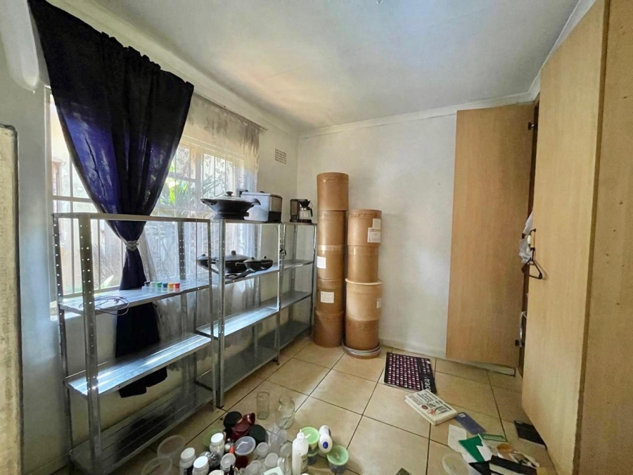 4 Bedroom Property for Sale in Jan Niemand Park Gauteng