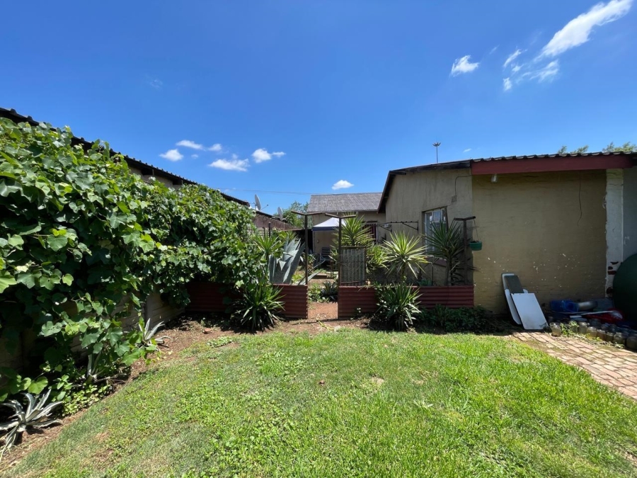 4 Bedroom Property for Sale in Jan Niemand Park Gauteng