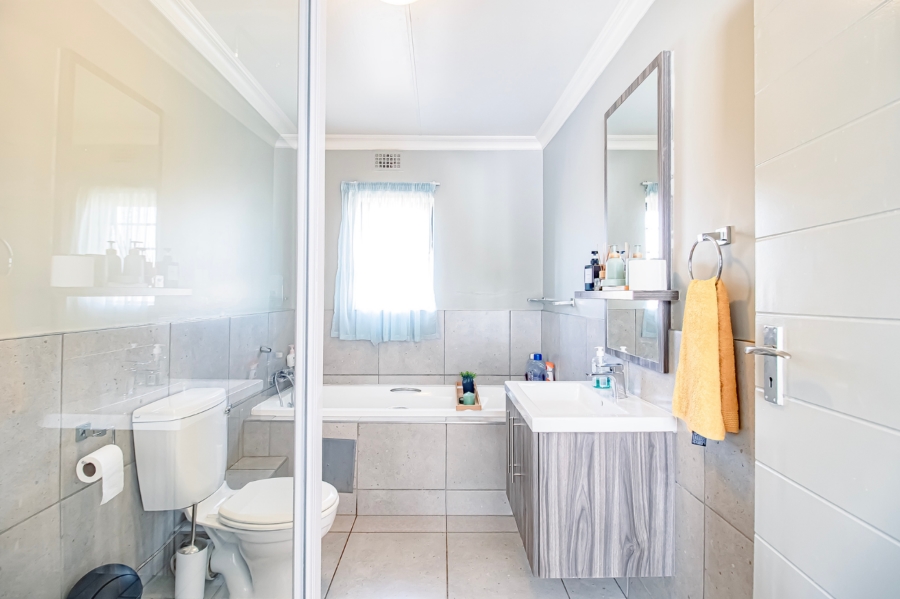 3 Bedroom Property for Sale in Zambezi Manor Lifestyle Estate Gauteng