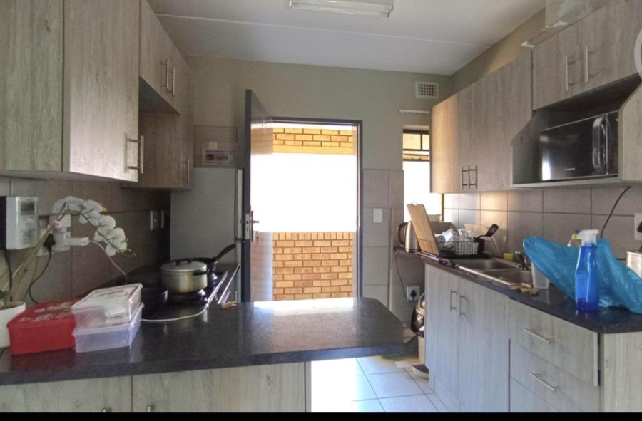 2 Bedroom Property for Sale in Montana Tuine Gauteng