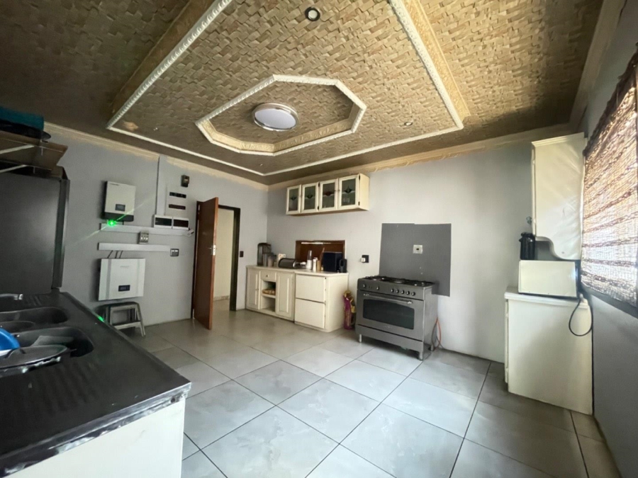 3 Bedroom Property for Sale in Birchleigh Gauteng